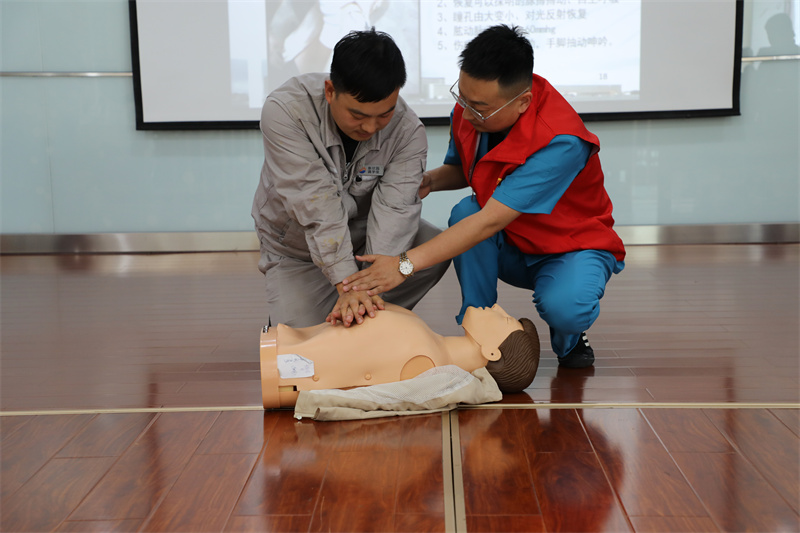 2024-06-14 新欣园公司“安全生产月”系列活动——急救知识科普讲座4.jpg