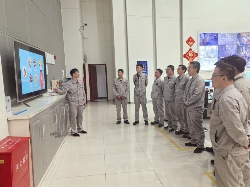 2025-06-11 新欣园公司“安全生产月”系列活动——宣传警示教育及“隐患排查知识大讲堂”活动（1）.jpg